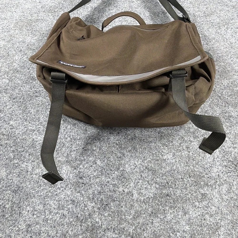 Patagonia (48279) Large Critical Mass Padded Messenger Bag Cycling EUC 2009